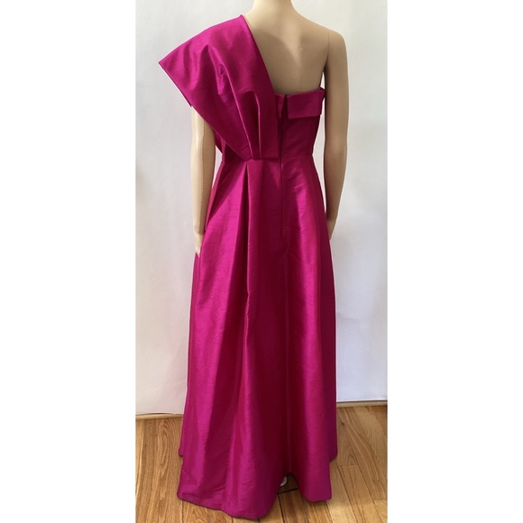 SACHIN & BABI ONE SHOULDER GOWN, RESORT 2022 COLLECTION - Picture 3 of 8